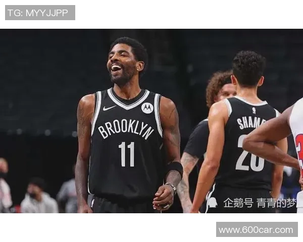 哈登与足球明星同框合影展现运动员之间的友谊与激情